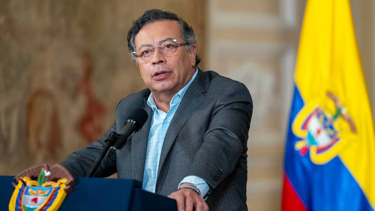 Nueva convocatoria a marchas de Gustavo Petro por el salario mínimo desata fuerte debate político