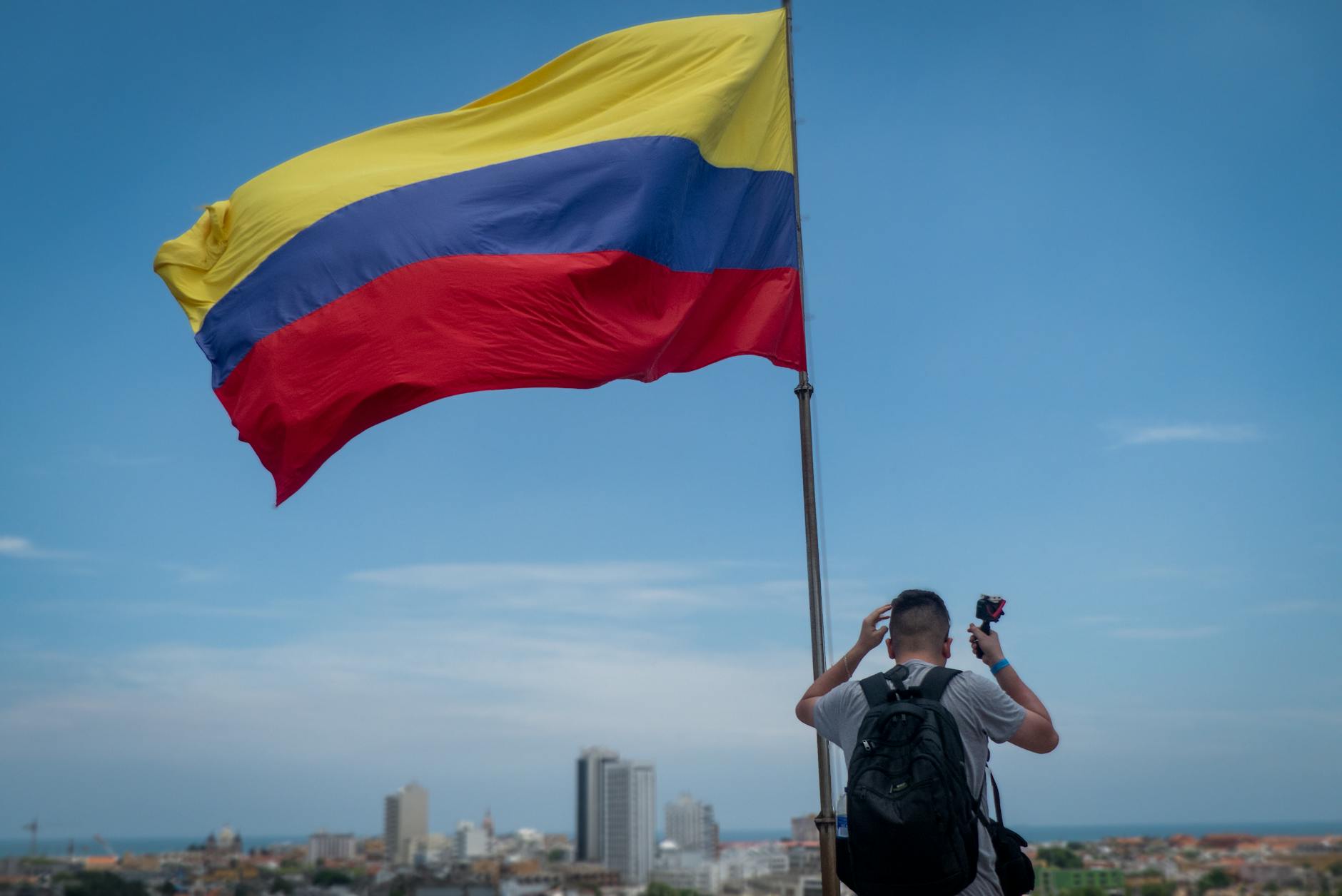Crecimiento del PIB en Colombia durante 2025: Sectores clave y balance económico del DANE